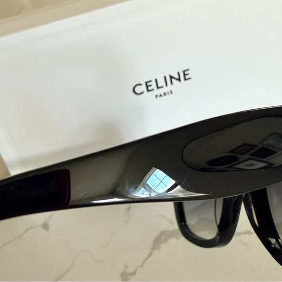 Celine Black CL4002UN Sunglasses with Case and Box - Picture 12 of 14